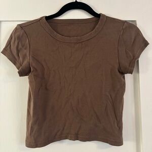brandy melville brown cropped short sleeve t shirt